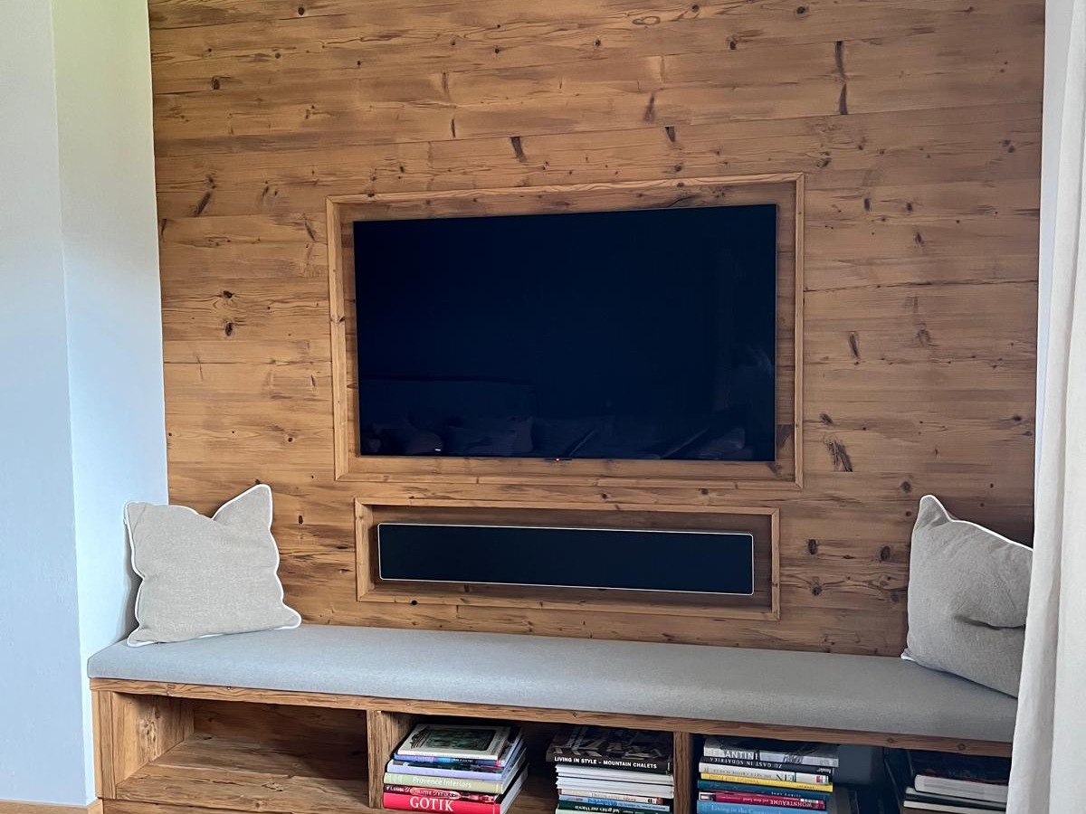 LG OLED mit Bang & Olufsen Stage