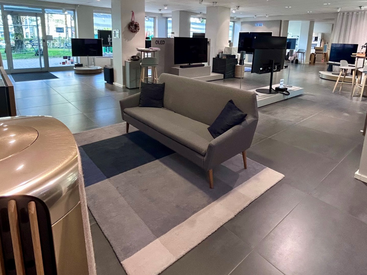 unser Geschäft (innen)