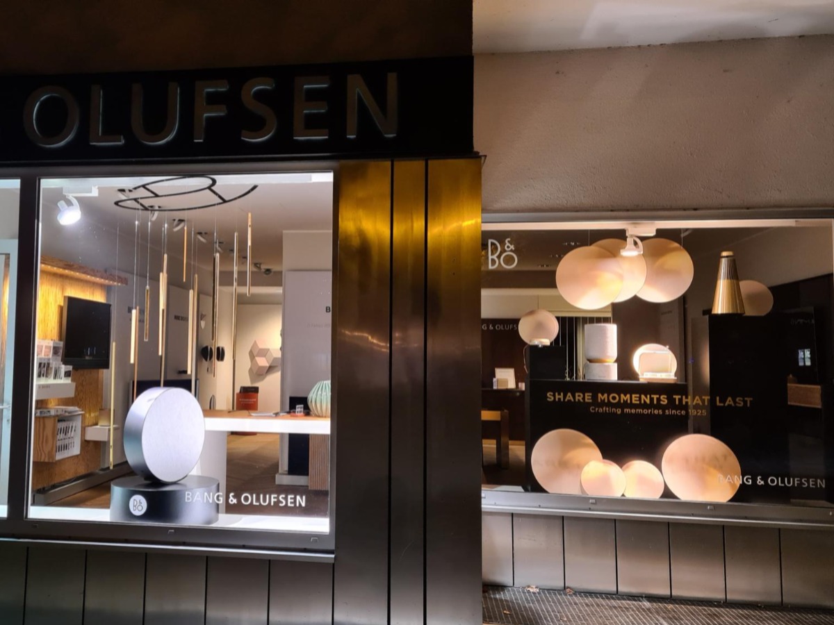 Aussenansicht bei Nacht